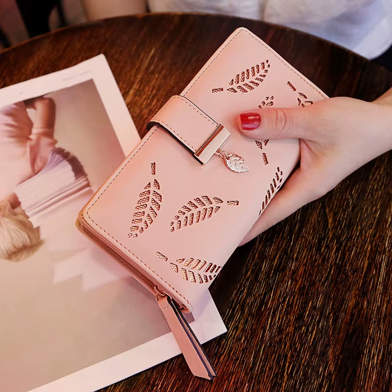 Women Wallet PU Leather Purse Female Long Wallet Gold Hollow Leaves Pouch Handbag for Women Coin Purse Card Holders Clutch